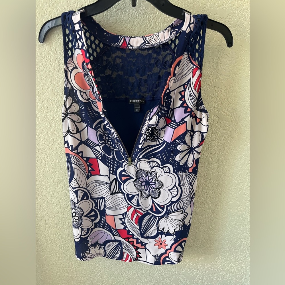 Express Front Zipper Floral Top Size XS